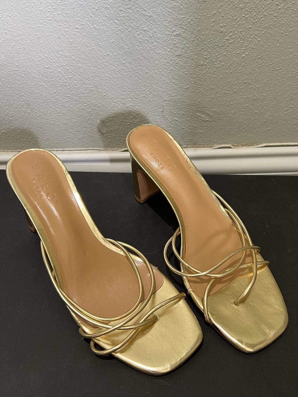 Sabo skirt kitten heels
